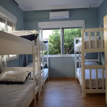Mandarine Hostel